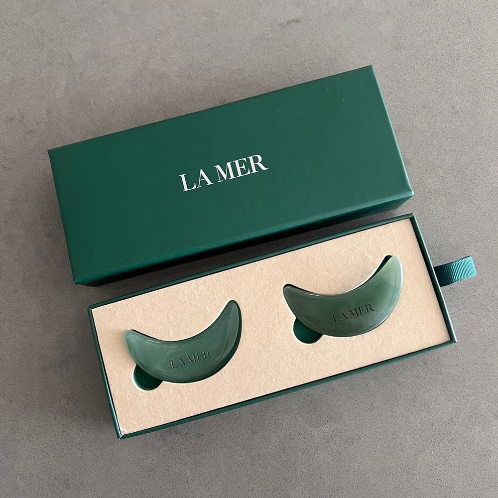 La Mer Reusable Jade Cooling Eye Mask